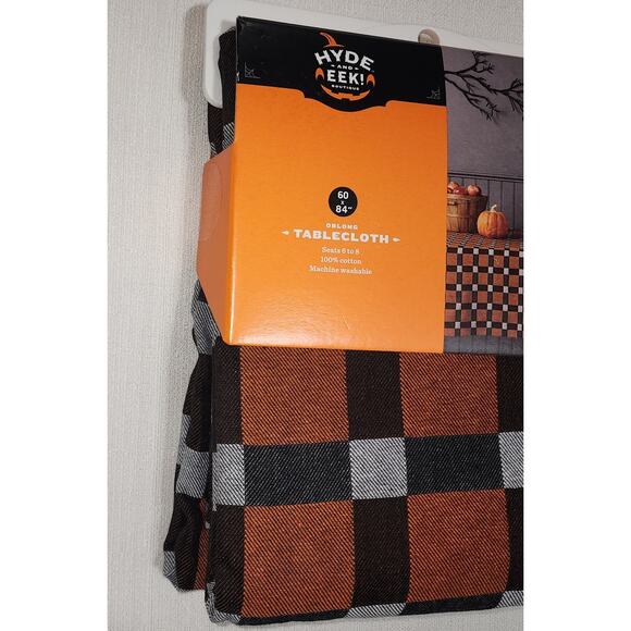 Hyde & EEK! Boutique Plaid Tablecloths 60x84 - Picture 3 of 6